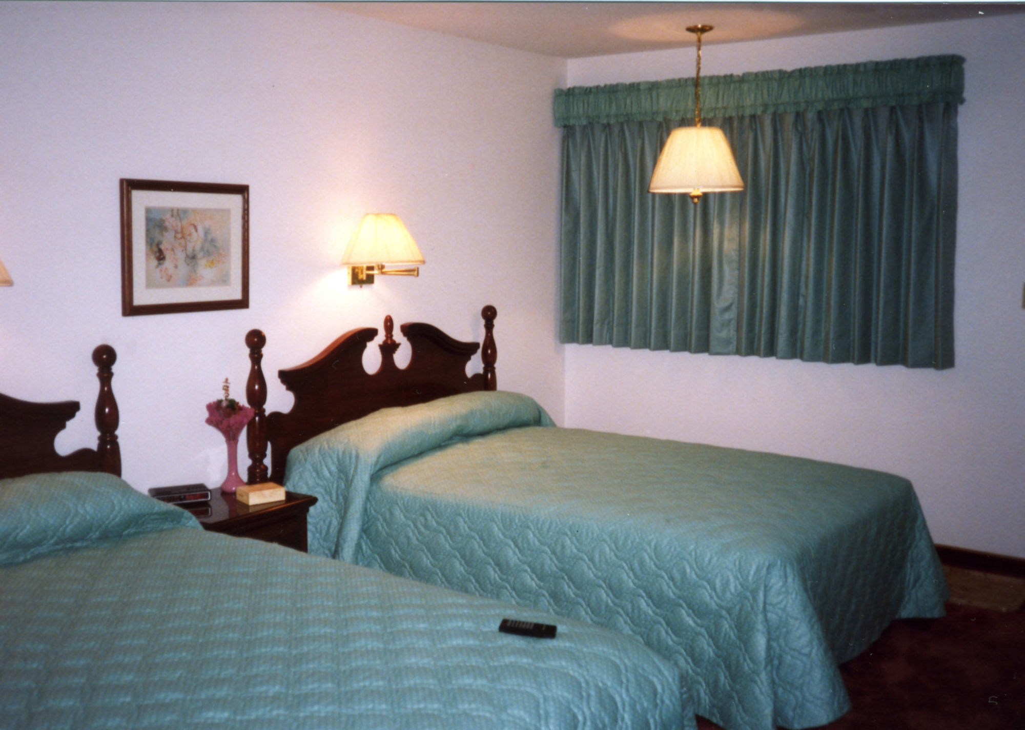 Spruce Hill Resort & Spa 108 Mile Ranch Exterior photo